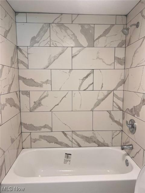 2826 Sterling Rd, Lorain, OH 44052 photo 11
