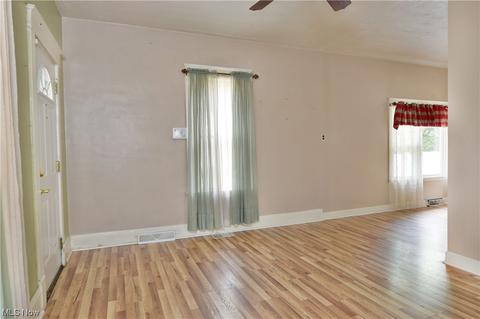 42 Wilhelm St, Struthers, OH 44471 photo 5