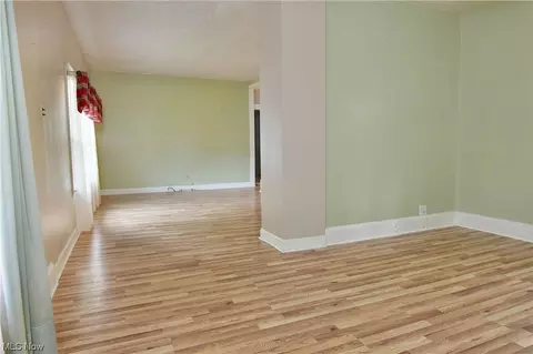 42 Wilhelm St, Struthers, OH 44471 photo 6