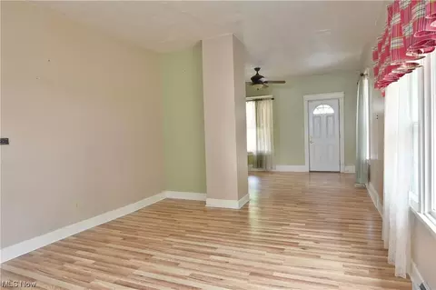 42 Wilhelm St, Struthers, OH 44471 photo 9