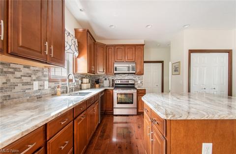 15075 Apple Blossom Trl, Beloit, OH 44609 photo 8