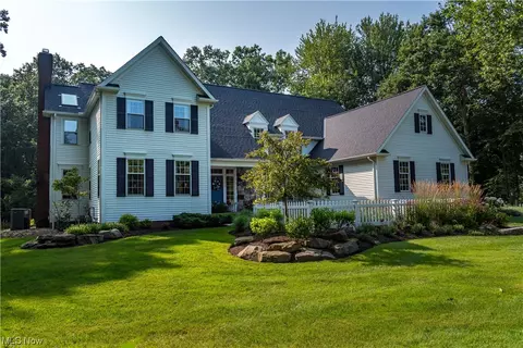295 Grey Fox Run, Bentleyville, OH 44022