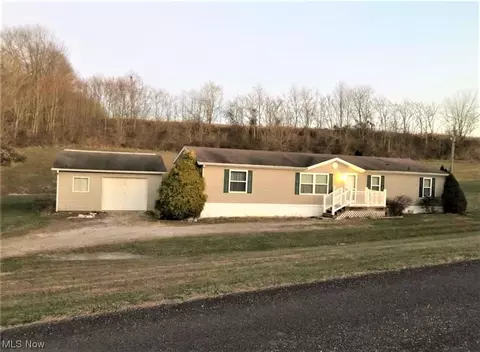 6164 Anderson Rd, Waterford, OH 45786