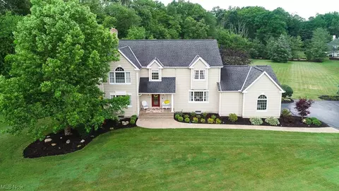 14688 Shire Ct, Novelty, OH 44072