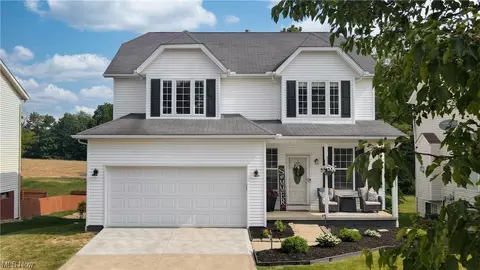 983 Chadwick Ln, Medina, OH 44256