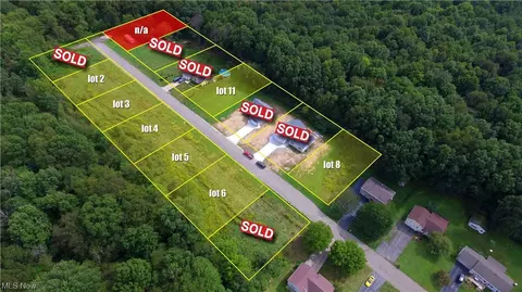 APT 8 Wilshire Drive, Cortland, OH 44410