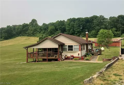 32320 Clendening Lake Rd, Freeport, OH 43973
