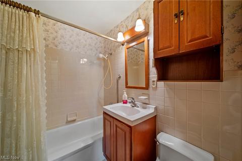 1636 Douglas Rd, Wickliffe, OH 44092 photo 15