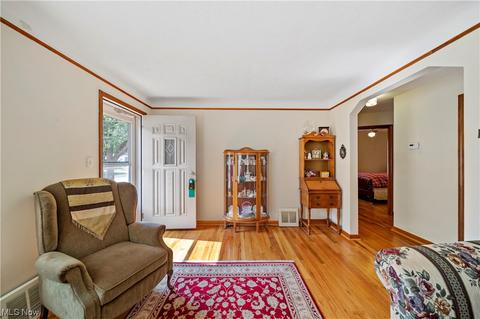 1636 Douglas Rd, Wickliffe, OH 44092 photo 5