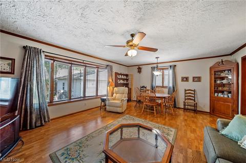 1636 Douglas Rd, Wickliffe, OH 44092 photo 9