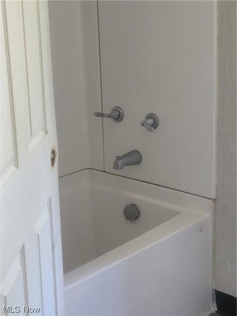 1933 Everett Ave, Youngstown, OH 44514 photo 8