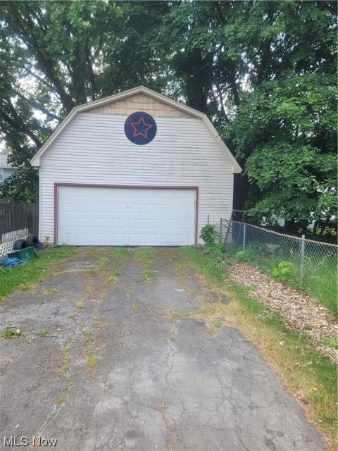 1933 Everett Ave, Youngstown, OH 44514 photo 4