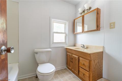 710 Sumner St, Akron, OH 44311 photo 19