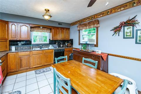 41559 Edgehill Dr, Elyria, OH 44035 photo 4