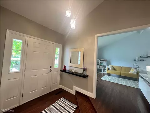 6980 Longview Dr, Solon, OH 44139 photo 3