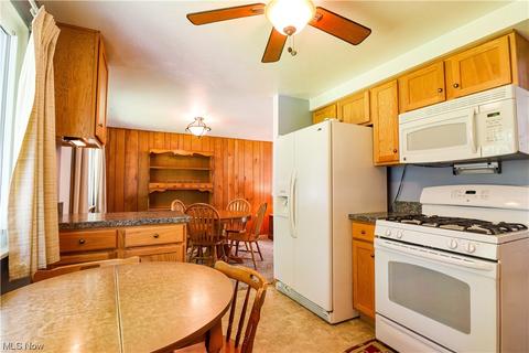 6445 Bryson Dr, Mentor, OH 44060 photo 10