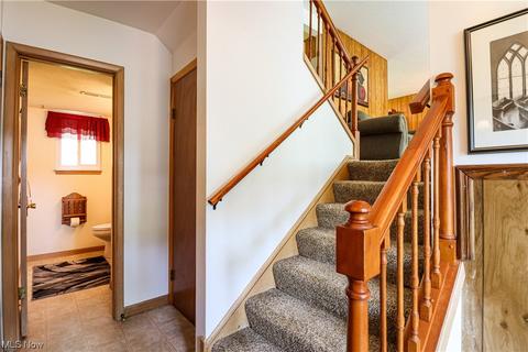 6445 Bryson Dr, Mentor, OH 44060 photo 4