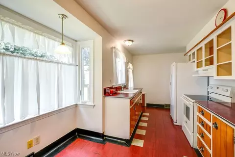 297 E Dresden Ave, Akron, OH 44301 photo 26
