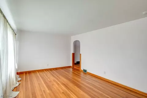 297 E Dresden Ave, Akron, OH 44301 photo 7