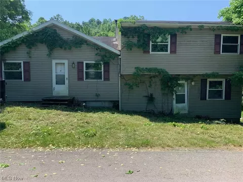 778 Grieves Run Rd, Elizabeth, WV 26143