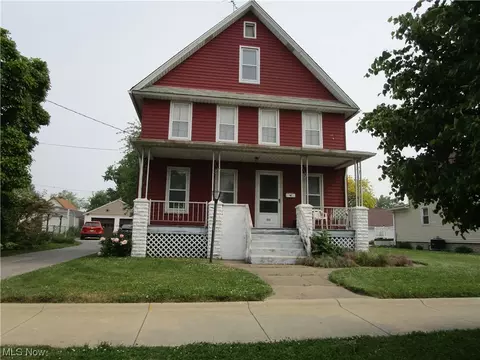 433 6th St, Fairport Harbor, OH 44077