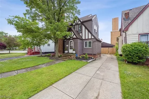 170 E 190th St, Euclid, OH 44119 photo 3