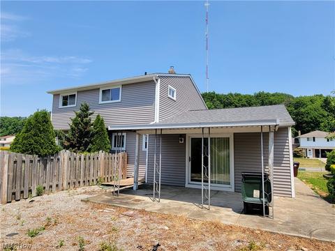 5356 Regency Dr, Parma, OH 44129 photo 4