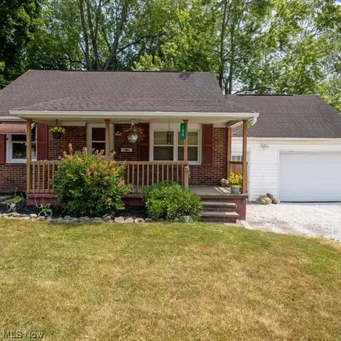 100 E Sunset Dr, Rittman, OH 44270