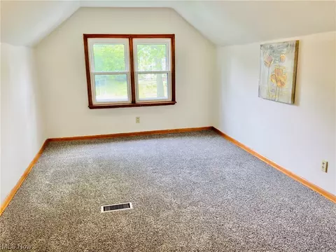 1106 Riverside Dr, Elyria, OH 44035 photo 17