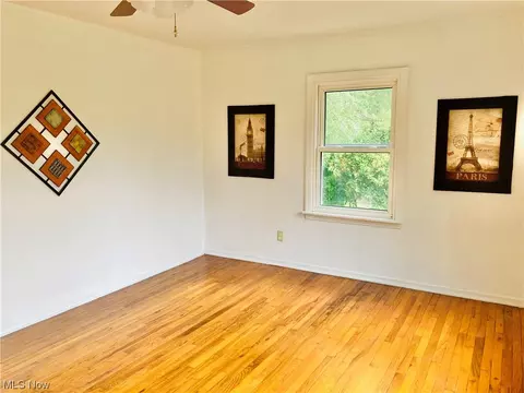 1106 Riverside Dr, Elyria, OH 44035 photo 9