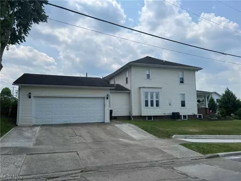 830 Clark St, Cambridge, OH 43725 photo 2