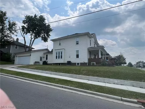 830 Clark St, Cambridge, OH 43725 photo 3