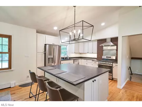 2429 Inas Dr, Copley, OH 44321 photo 9
