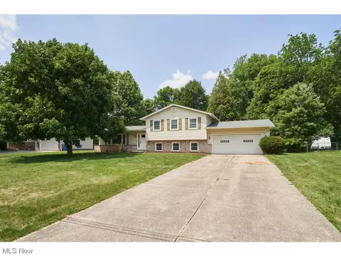 2429 Inas Dr, Copley, OH 44321 photo 1