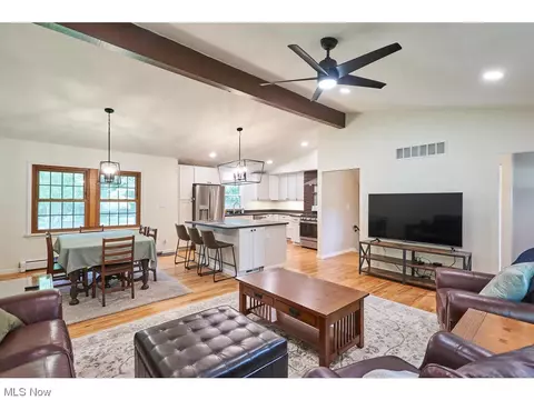 2429 Inas Dr, Copley, OH 44321 photo 5