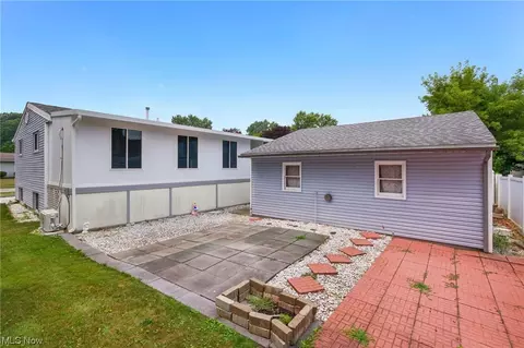 733 Beechview Dr, Akron, OH 44305 photo 27