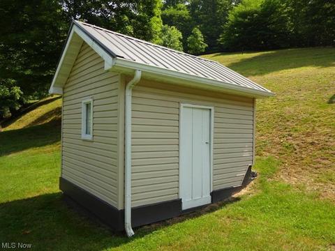 582 Tariff Rd, Left Hand, WV 25251 photo 23