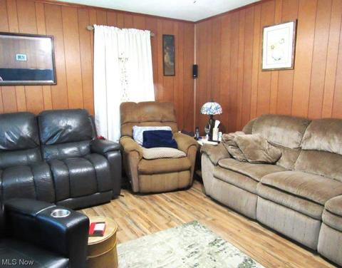 582 Tariff Rd, Left Hand, WV 25251 photo 10