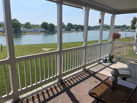 131 Gull Dr, Elyria, OH 44035 photo 5