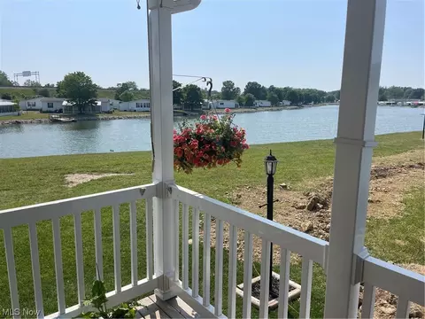 131 Gull Dr, Elyria, OH 44035 photo 3