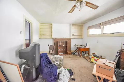 205 Lawn Ave NW, Canton, OH 44708 photo 2