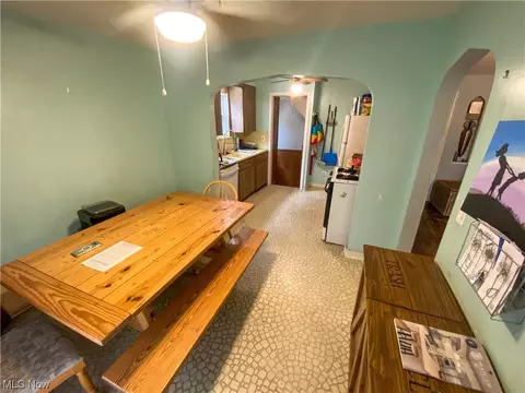 1029 Lloyd Rd, Wickliffe, OH 44092 photo 4