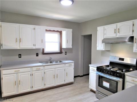 17933 3rd St, Beloit, OH 44609 photo 11