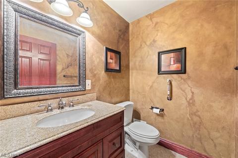 760 Berwick Ct, Copley, OH 44321 photo 31