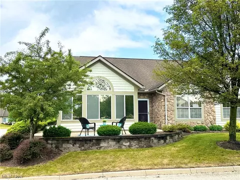 434 Classic Dr, Tallmadge, OH 44278