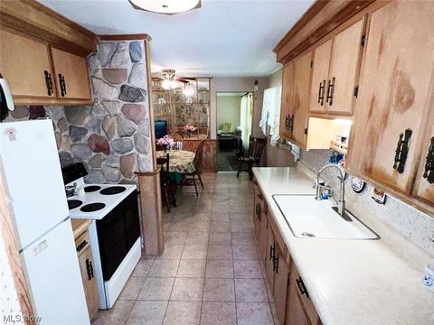 37500 Bainbridge Rd, Solon, OH 44139 photo 12