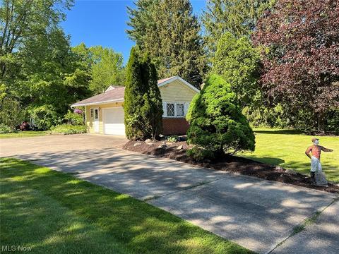 37500 Bainbridge Rd, Solon, OH 44139 photo 3