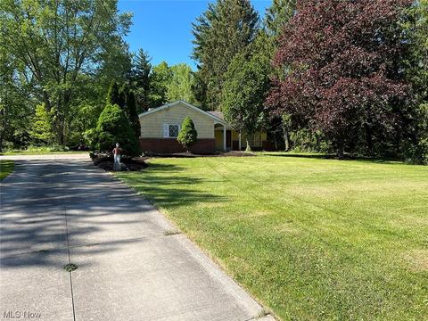 37500 Bainbridge Rd, Solon, OH 44139 photo 2