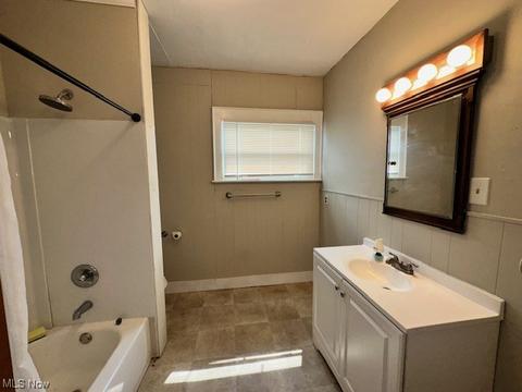 1714 E 44th St, Ashtabula, OH 44004 photo 13