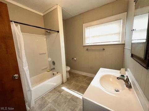 1714 E 44th St, Ashtabula, OH 44004 photo 14
